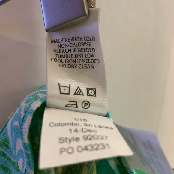 Lilly Pulitzer Deenie Shorts - Picture 4 of 4